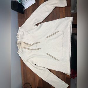 Women’s Faherty sweatshirt